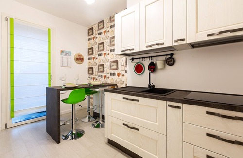 Milan Apartment | Fiera Milano Flat with Garage