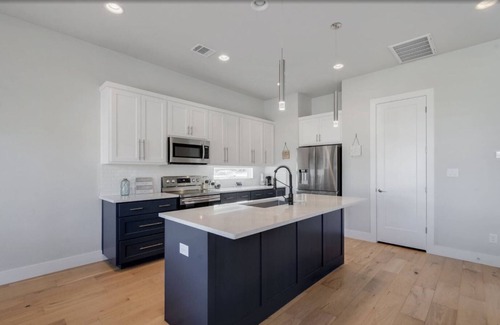Granite Shoals House | FIFTY SHADES OF FUN - Waterfront home of Lake LBJ