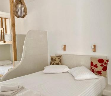 Naxos Town Hotel | Fikas Hotel