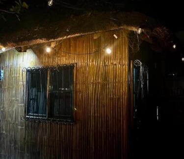 Daanbantayan House | Filipino Heritage- Kapwa Inspired Tahanan - Vagabond Homestay