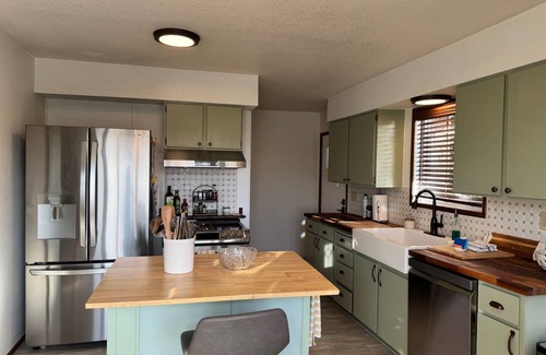 Yachats House | Fillabuster Bay, No gridlock, just endless relaxation! Enjoy beautiful sunsets!