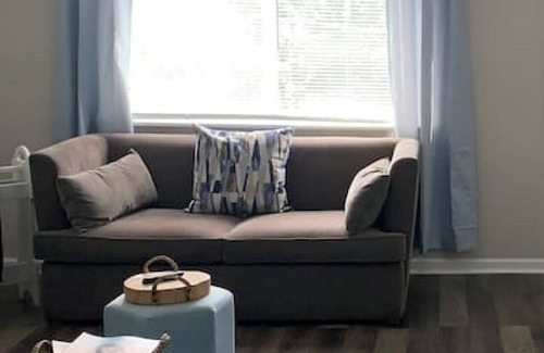 Reading Apartment | Filled with warmth & comfort-Home away from home