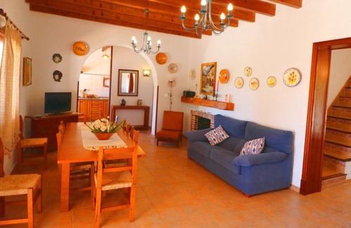 Campos Villa | Finca "Alcoraia" with Private Pool, Terrace and Wi-Fi