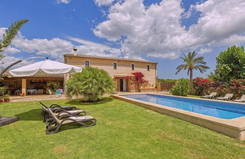 Buger Villa | Finca Antonio