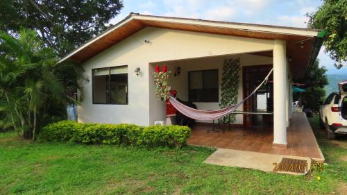 La Mesa House | FINCA DE DESCANSO MARLU