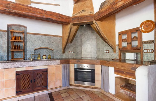 Llubi House | Finca Es Caulls – Finca with barbecue and swimming pool