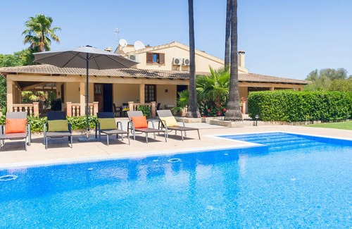 Llubi House | Finca Es Caulls – Finca with barbecue and swimming pool