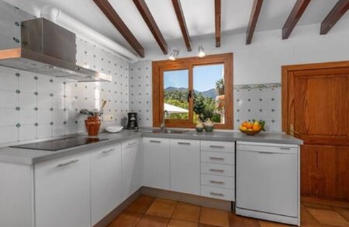 Biniaraix House | Finca Xesca - Three Bedroom House, Sleeps 6