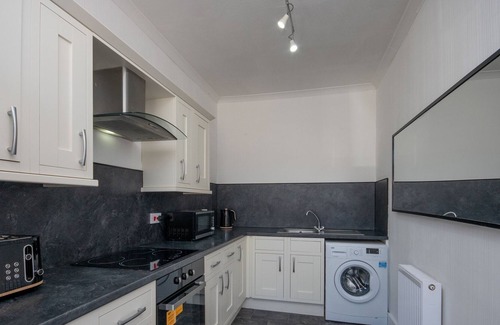 Aberdeen West End Apartment | ✪ Find DWELLCOME HOME Ltd ✪ 100Mbps 1 bedroom Apartment