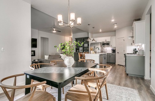 Edmond House | Find Your Bliss on 183rd