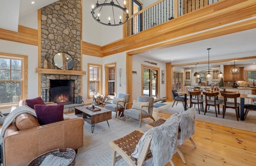 Wilmington House | Find your escape at The Coldbrook House, Mt. Snow
