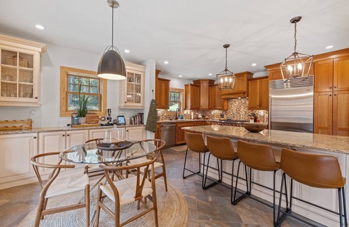 Wilmington House | Find your escape at The Coldbrook House, Mt. Snow