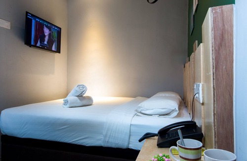 Taman Kota Laksamana Hotel | Finess Basic Hotel