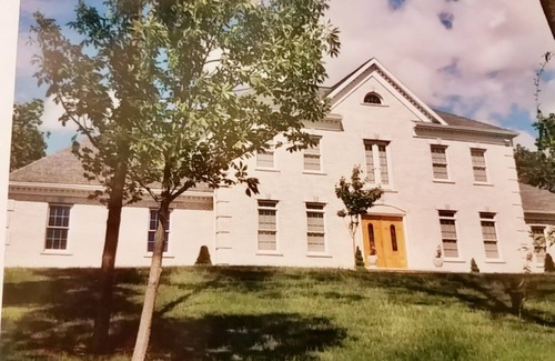 Nauvoo House | Finest, Nicest, Mansion In the Nauvoo Area. Totally Family-Oriented