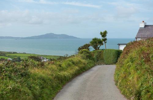 Rhydwyn House | Finest Retreats - Abersant House - Sleeps 6 with Hot Tub