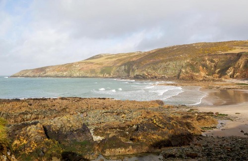 Rhydwyn House | Finest Retreats - Abersant House - Sleeps 6 with Hot Tub
