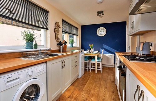 Amble House | Finest Retreats | Byron Street