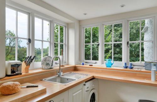 Totnes House | Finest Retreats - Filspholly