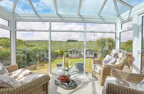 Filey House | Finest Retreats - Shoe Buttons Cottage at Gap Road