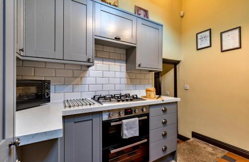 Tunstall House | Finest Retreats - Spring Cottage
