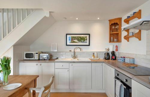 Newton Ferrers House | Finest Retreats - Stable Cottage at Yealmpton