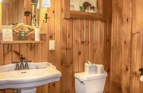 Skaneateles Cabin | Finger Lakes Lodging