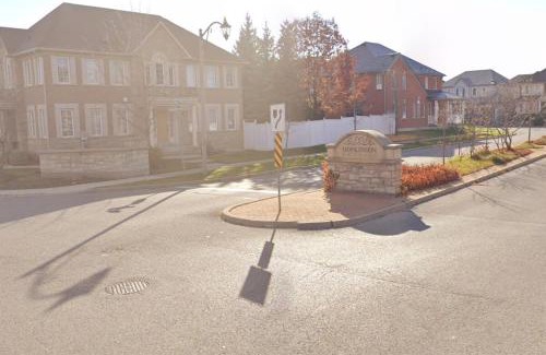 Ajax Apartment | Finished 2 BR Apartment in an Upscale Area of Ajax