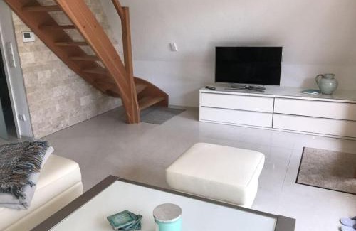 Lenzen House | Finnhütte Seeblick Comfortable holiday residence