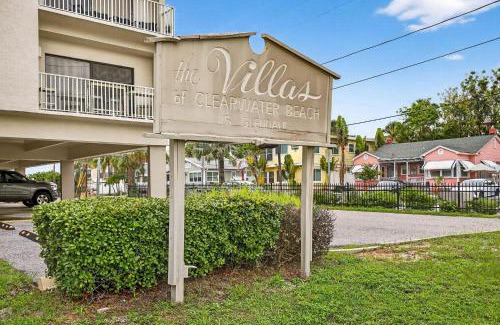 Clearwater Beach House | Fins Up in Clearwater Beach
