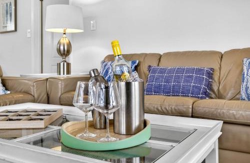 Clearwater Beach House | Fins Up in Clearwater Beach
