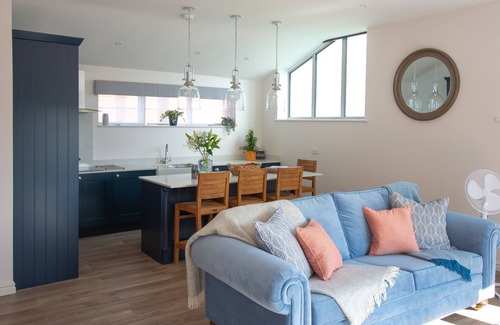 Wixford Cottage | Finwood Green Farm Cottages - The Milk Parlour