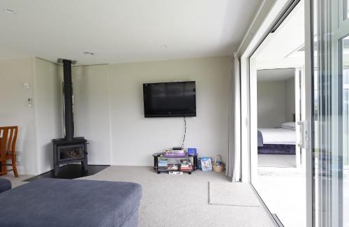 Te Anau House | Fiordland Getaway - Te Anau Holiday Home
