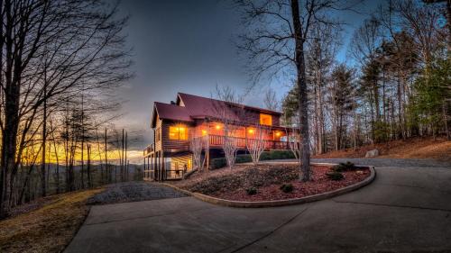 Mineral Bluff House | Fire on the Mountain