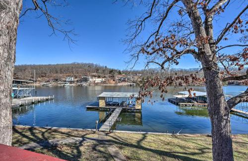 Gravois Mills House | Fire Pit and Dock Lake of the Ozarks Hiller Haus