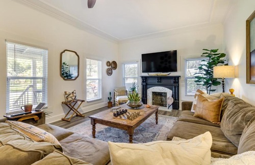 Winter Garden House | Fire Pit and Yard Updated Winter Garden Home!