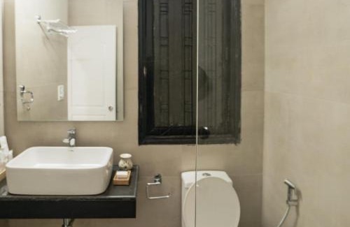 DLF City Hotel | Firebrick Boutique Residences - GARNET HOUSE