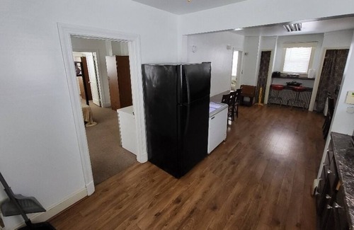 Glen Burnie Hotel | Firefly Aire B&B