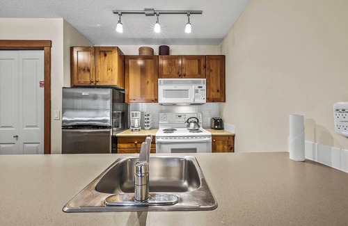 Sun Peaks Condo | Fireside 202A: Centrally Located, 1BDRM Condo w/shared Hot Tub