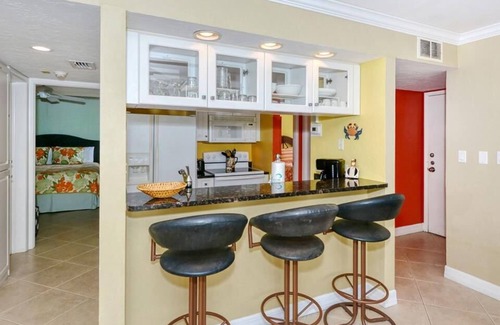 Siesta Key House | Firethorn 332 - 2 Bedroom Condo with Private Beach with lounge chairs & umbrella provided, 2 Poo.