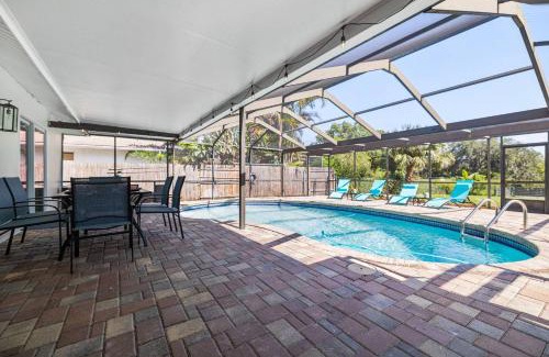 Orchid Lake Village House | First Daisy