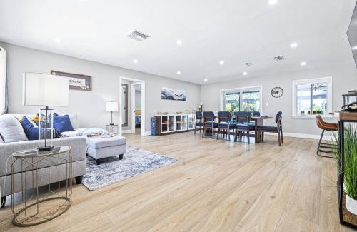 Orchid Lake Village House | First Daisy