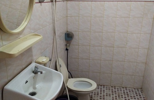 Si Mahosot Hotel | First First Inn