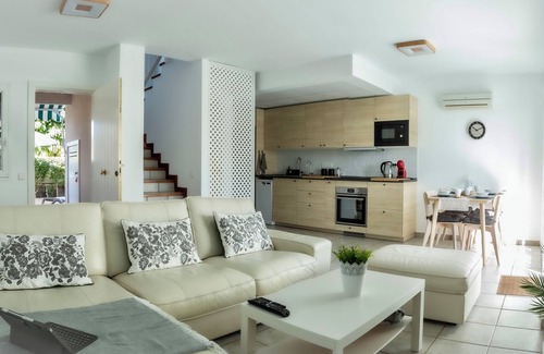 Pasito Blanco House | First line holiday house in the exclusive and private marina of Pasito Blanco.