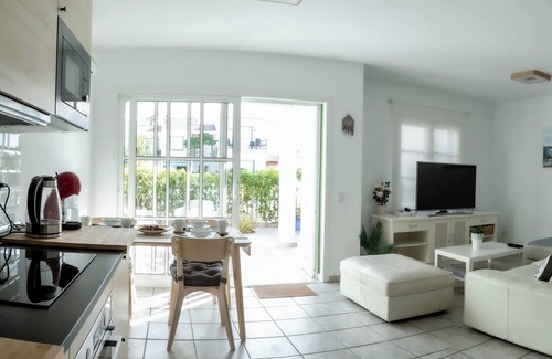 Pasito Blanco House | First line holiday house in the exclusive and private marina of Pasito Blanco.