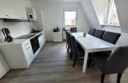 Villingen-Schwenningen Apartment | Fischer Appartements 2 - NEU renoviert, Terrasse, zentral