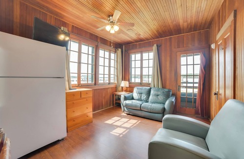 Cedarville Cabin | Fish, Boat & Swim: Cedarville Gem 6 w/Dock Access