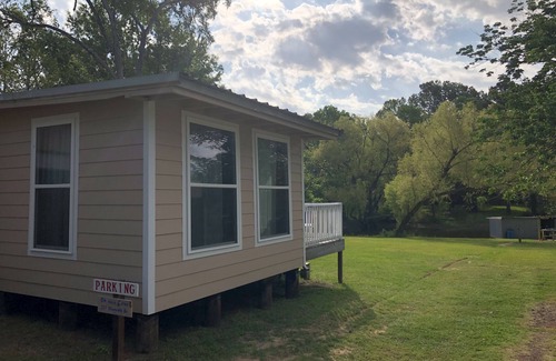 Milam House | Fish Camp on Shamrock Cove (Toledo Bend) Milam, TX