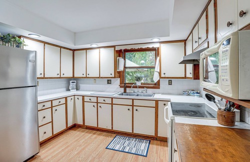 Linn Grove House | Fish, Hike & Golf: Countryside Retreat in Bluffton