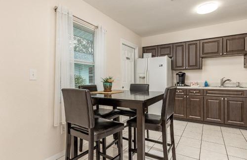 Tarpon Springs Apartment | Fish in Lake Tarpon or the Gulf of America!