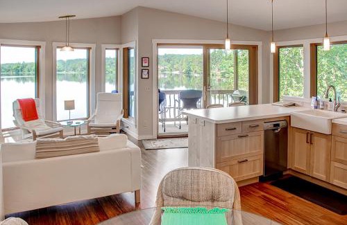 Brainerd House | Fish on Rice Lake Waterfront Brainerd Cabin